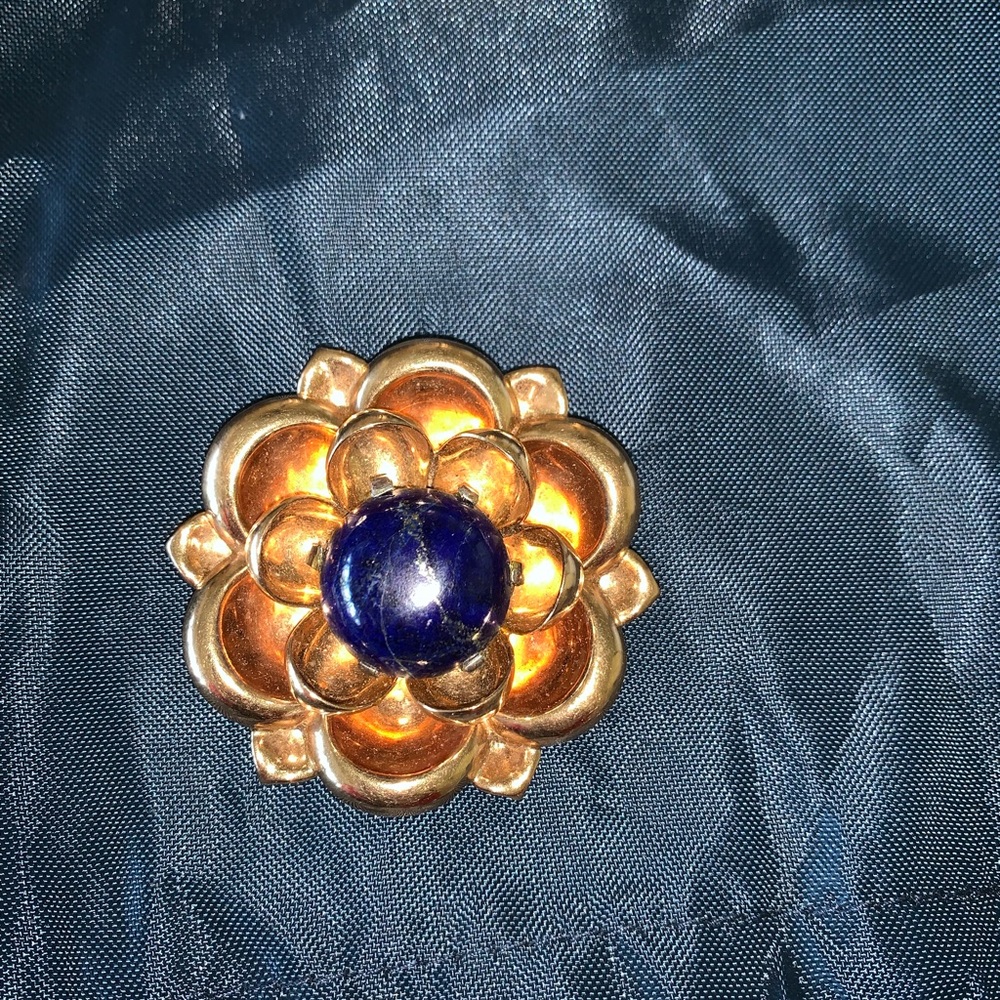 Pin 14 Karat Gold With A Lapis Stone In The Middle